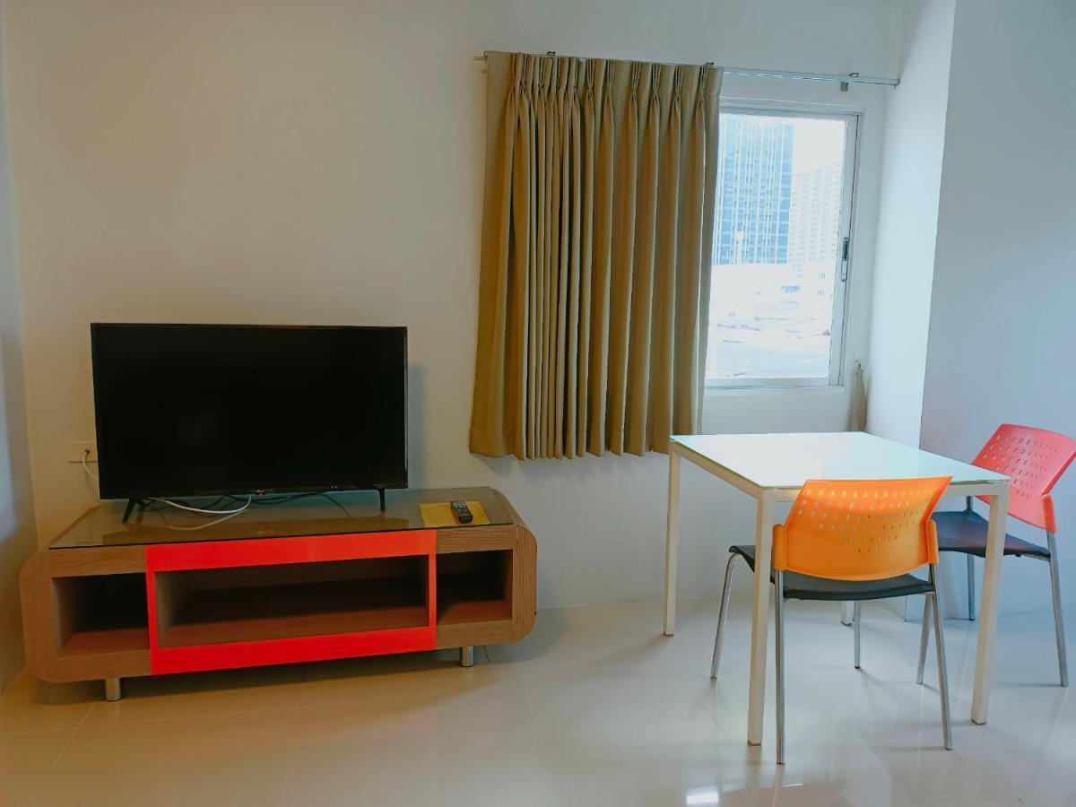 Praso Residence Bangkok Extérieur photo