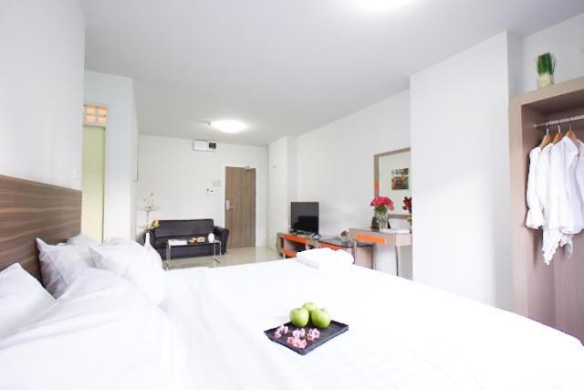 Praso Residence Bangkok Extérieur photo