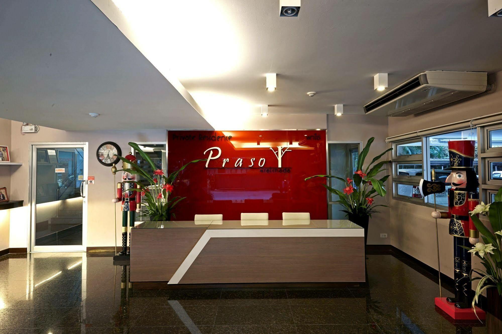 Praso Residence Bangkok Extérieur photo