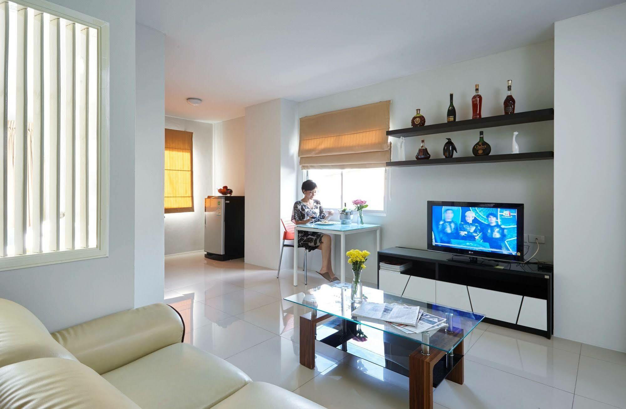 Praso Residence Bangkok Extérieur photo